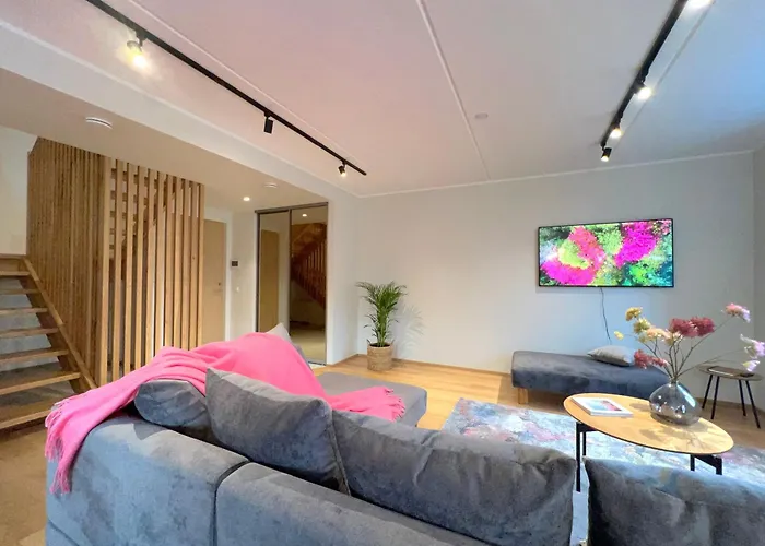 Cozy Apple Garden Superior * טרטו